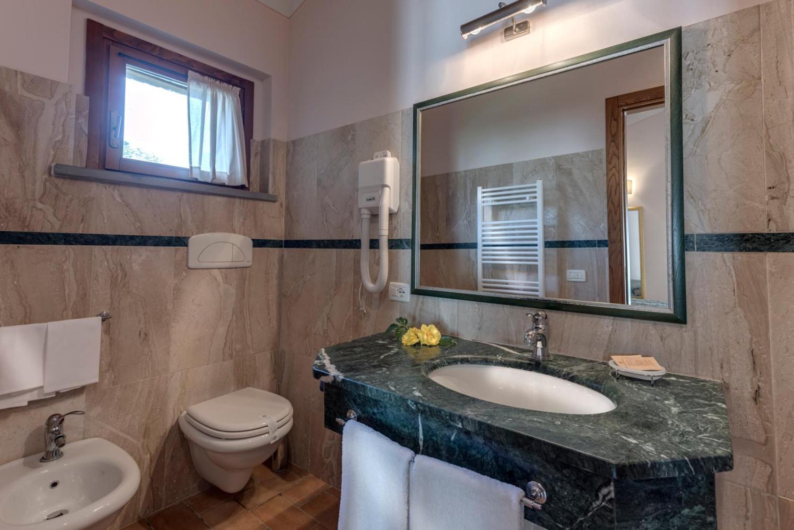 Antica Fonte Resort Casole dʼElsa Екстериор снимка