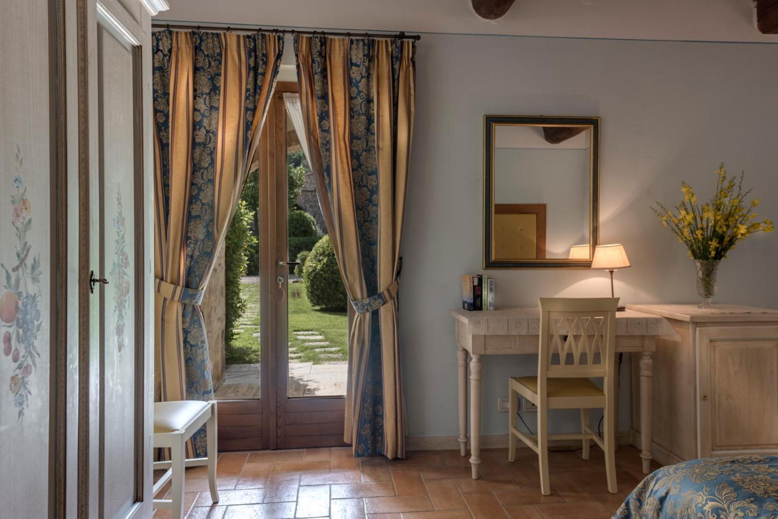 Antica Fonte Resort Casole dʼElsa Екстериор снимка