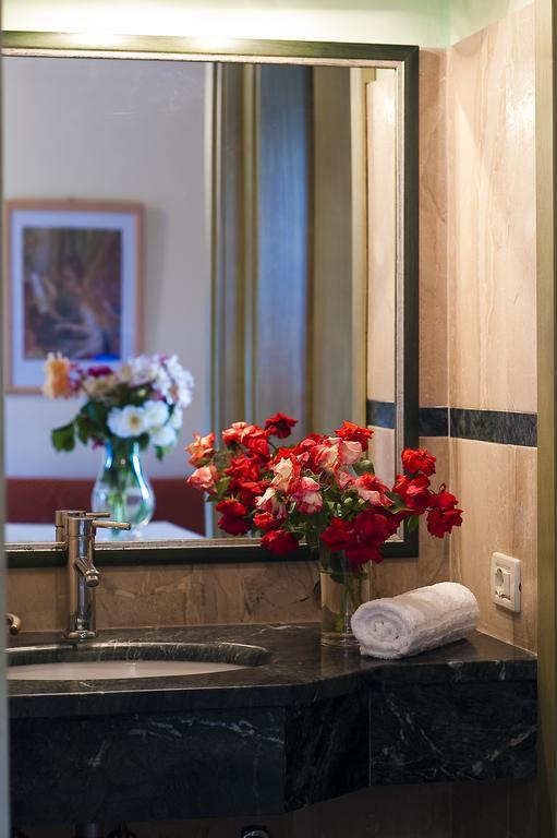 Antica Fonte Resort Casole dʼElsa Екстериор снимка