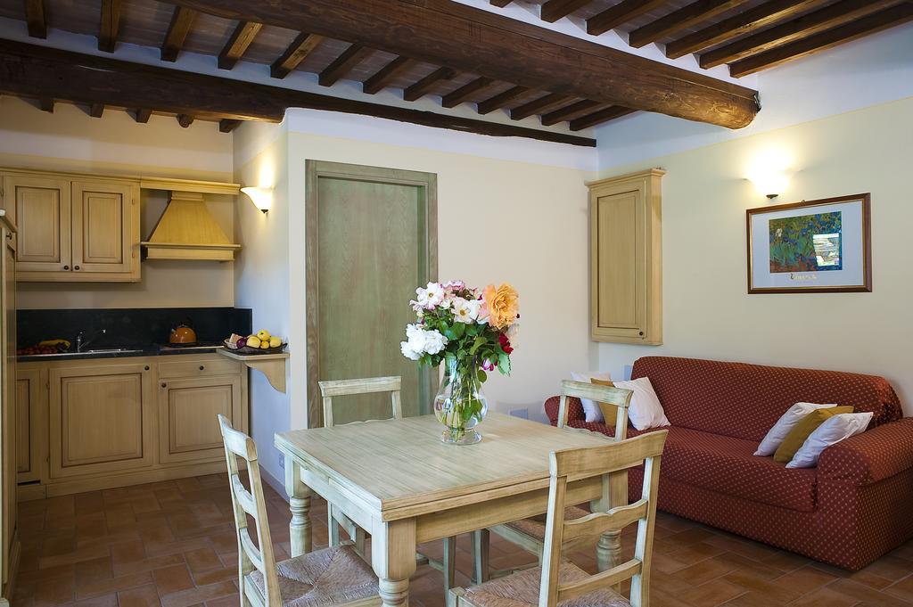 Antica Fonte Resort Casole dʼElsa Екстериор снимка